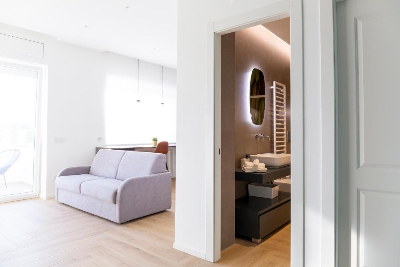 7Th Floor Apartment Фоджиа Экстерьер фото