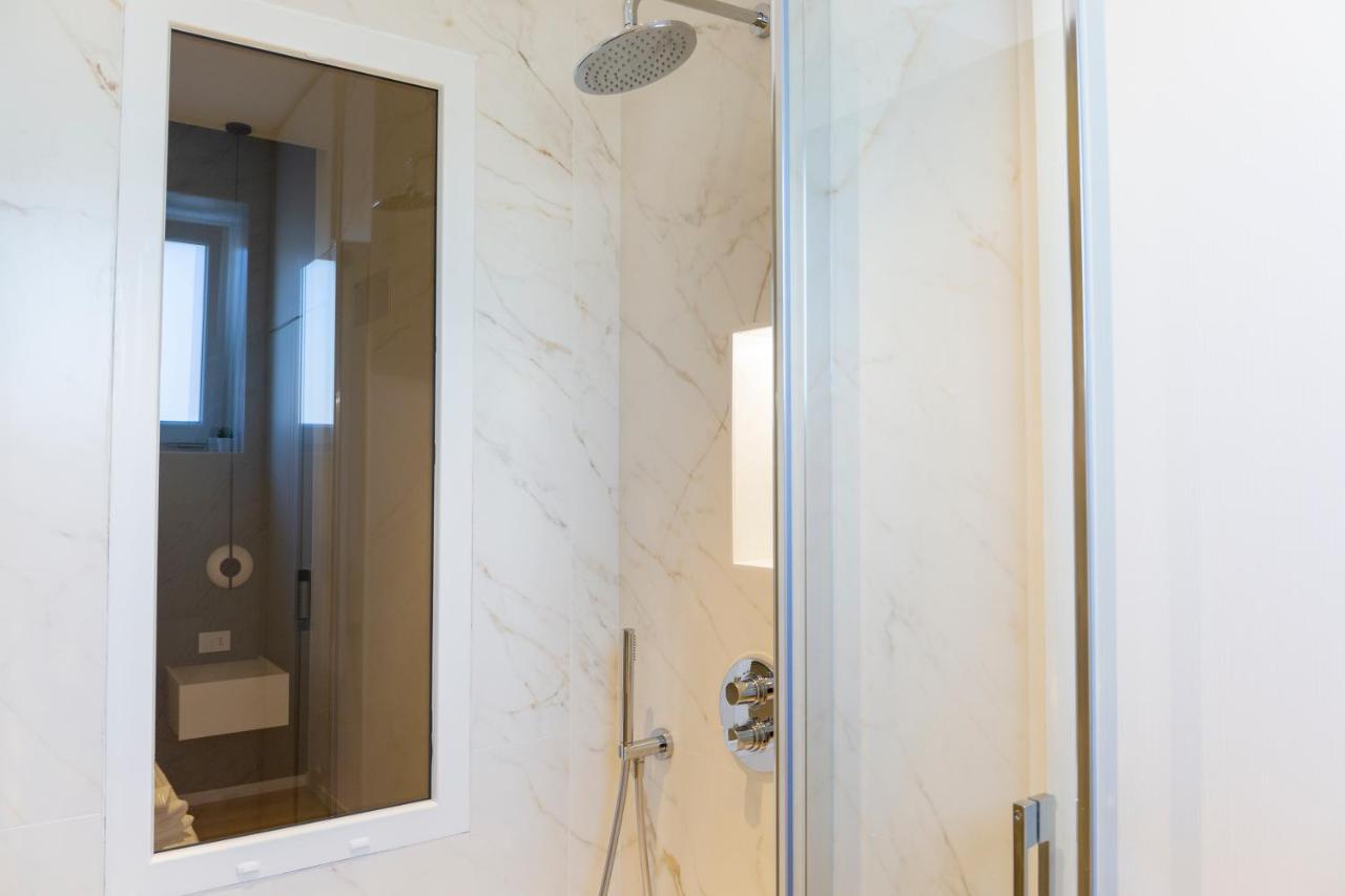 7Th Floor Apartment Фоджиа Экстерьер фото