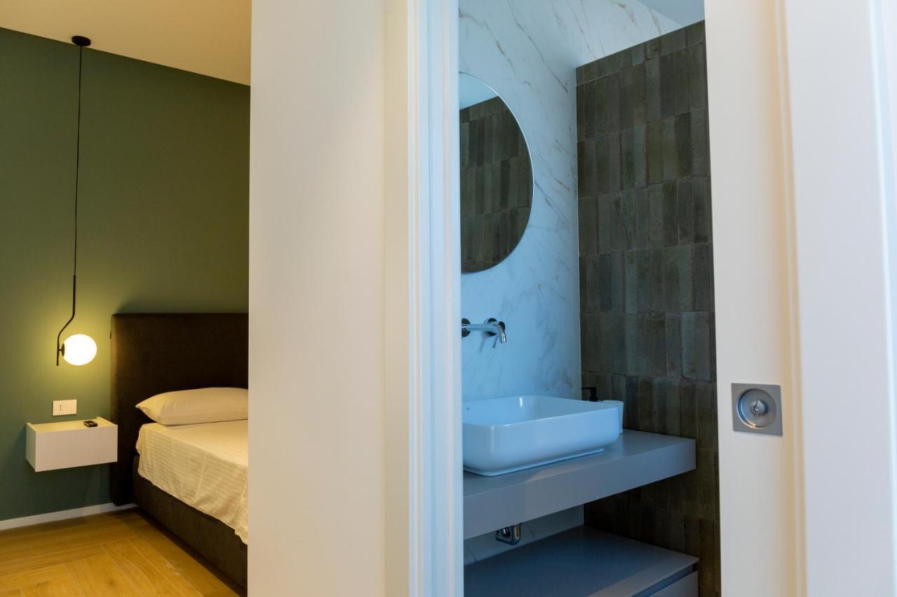 7Th Floor Apartment Фоджиа Экстерьер фото
